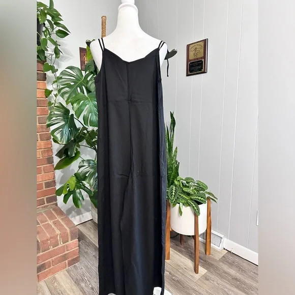 #11)  Old Navy Black lightweight  wide leg jumpsuit Size XS - Picture 2 of 8